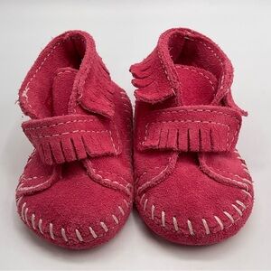 Minnetonka Moccasins Baby Girl Size 1 Suede Fringe Shoes Hot Pink Soft Sole Shoe